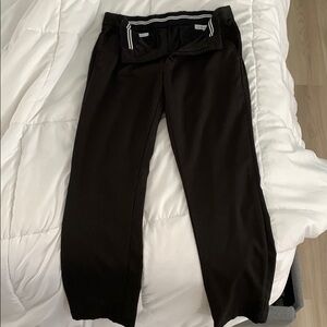 Amazon essentials black pants 30x30